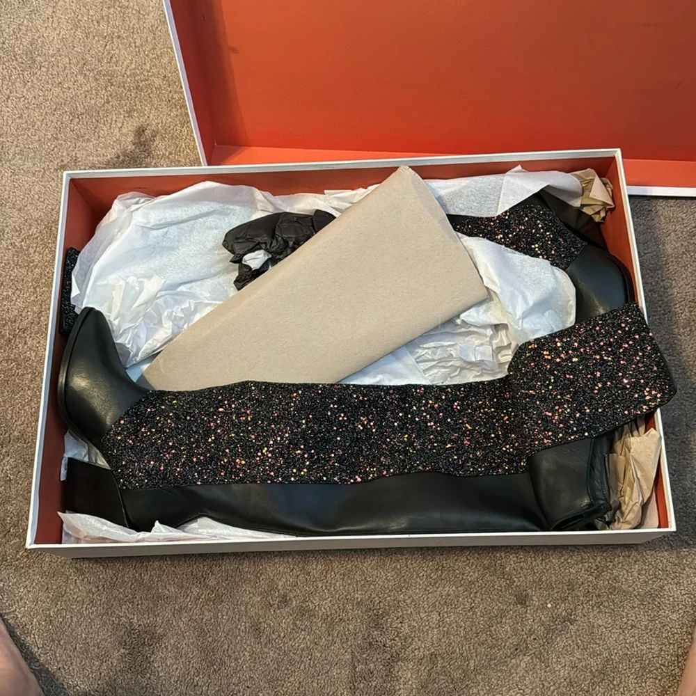 Brand new sparkle Boots - Picture 2 of 6